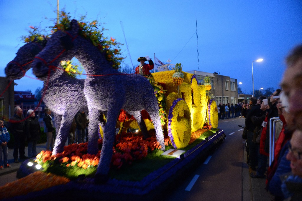 ../Images/Bloemencorso 2015 116.jpg